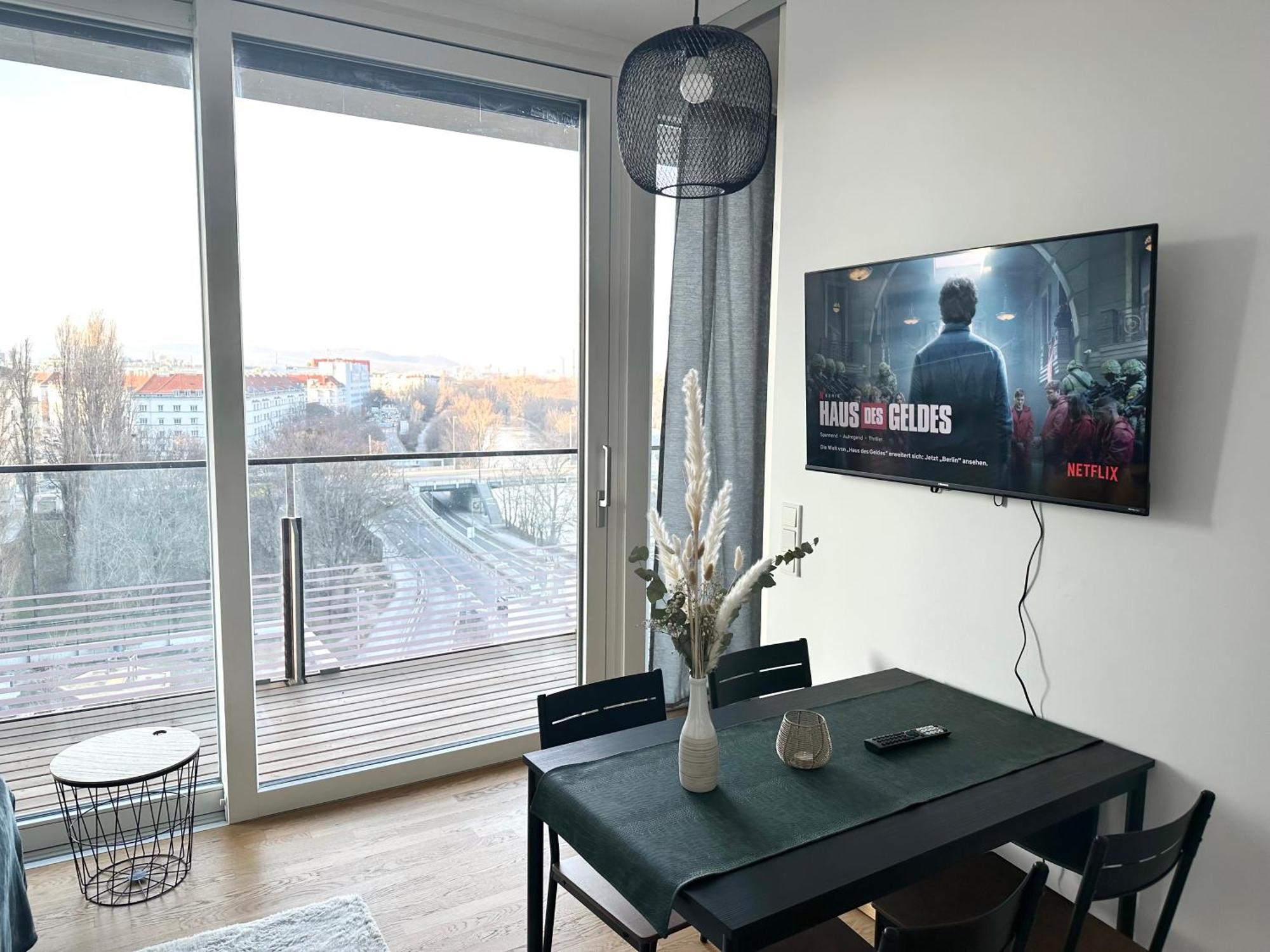 Mca Triiiple I Rooftop Pool I Free Parking I Netflix 비엔나 외부 사진